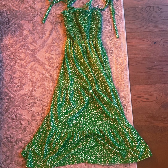 Green Floral Maxi Dress - Picture 5 of 5